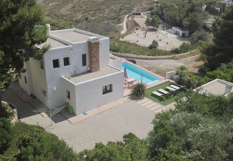 Pictures of Julie V.'s house