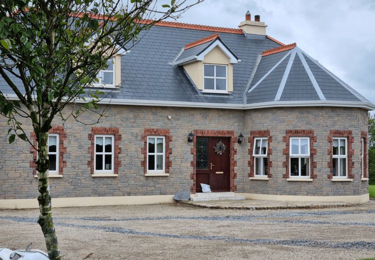 Pictures of anne's house