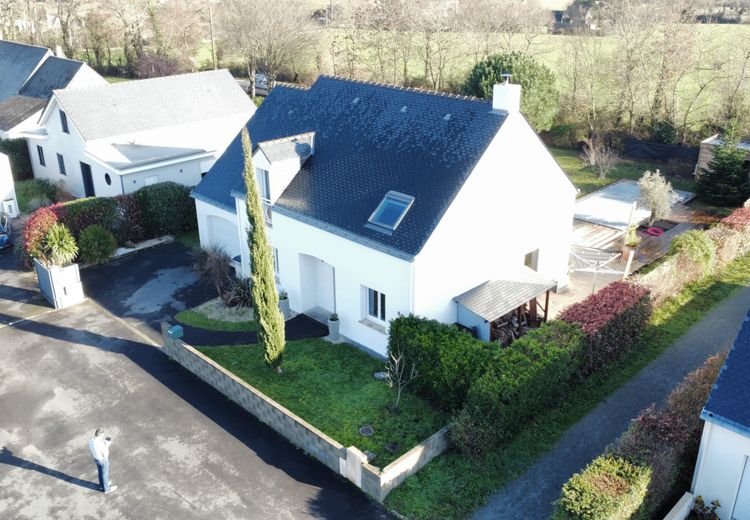 Pictures of Malvina's house