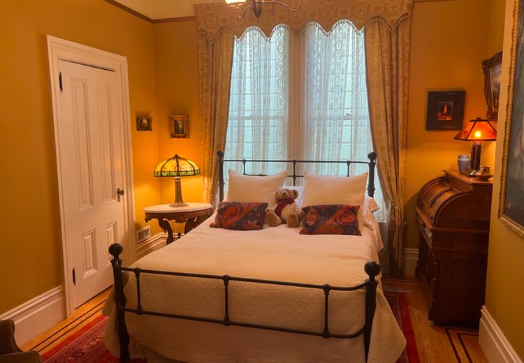 Pictures of Maurice D.'s house