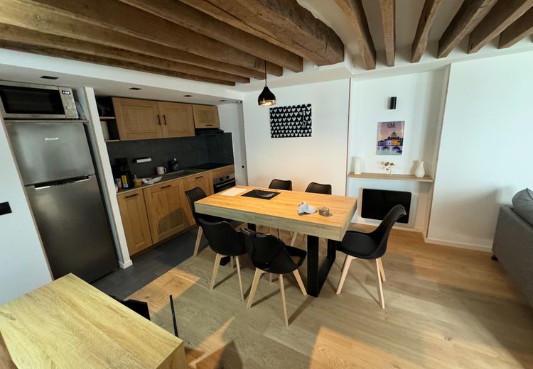 Pictures of Cloé F.'s house
