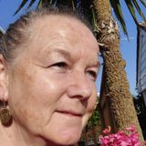 Lynne b.