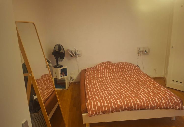 Pictures of Emilie's house