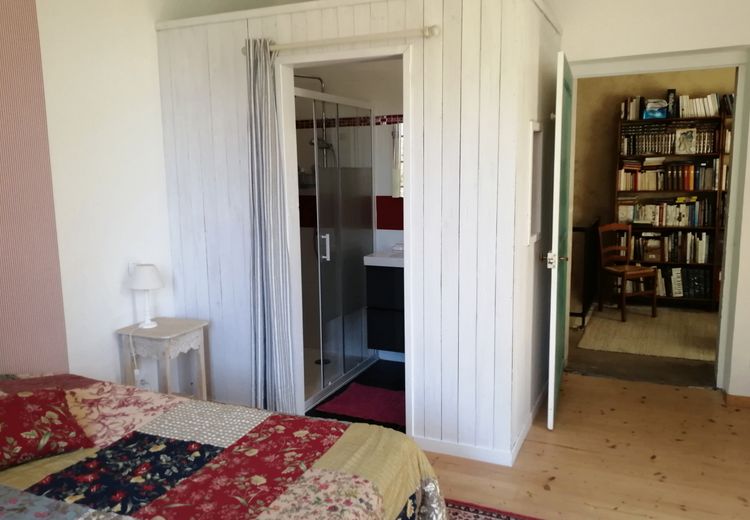Pictures of Evelyne R.'s house