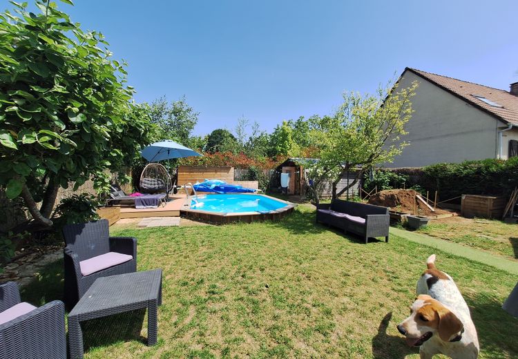 Pictures of Julie's house