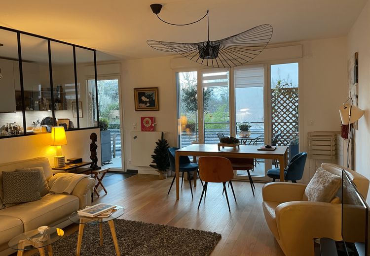 Pictures of Sylvie V.'s house