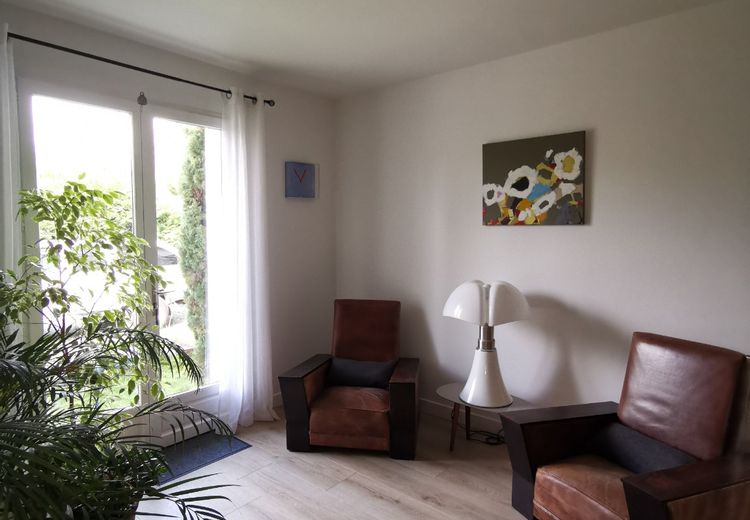 Pictures of Moustache 🐱's house