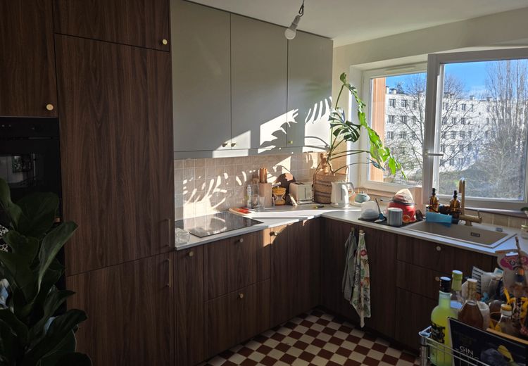 Pictures of Marine H.'s house