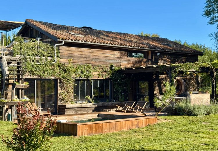 Pictures of Capucine A.'s house
