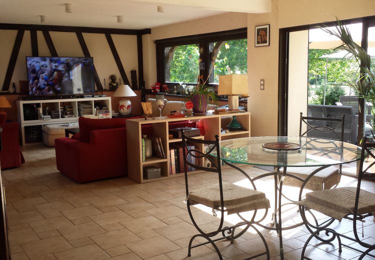 Pictures of Sandra H.'s house