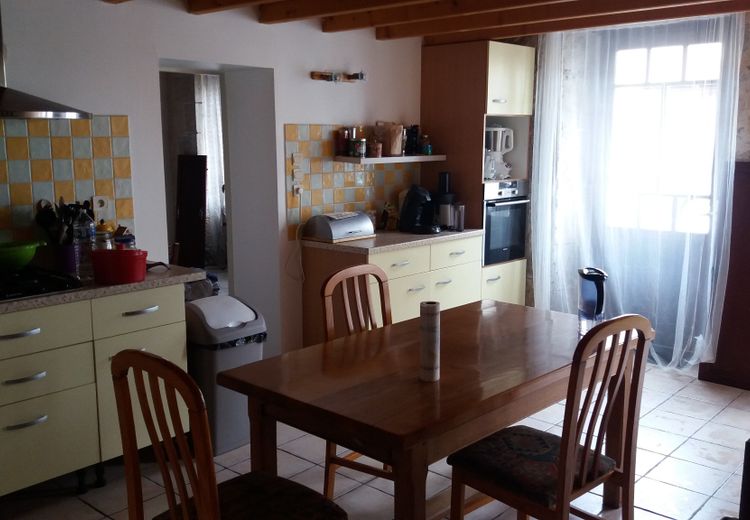 Pictures of Valérie D.'s house