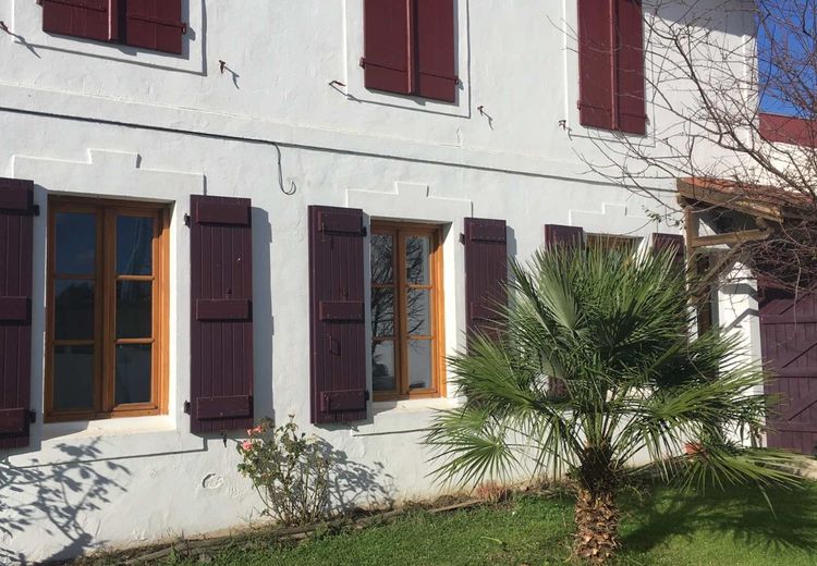 Pictures of Marie N.'s house
