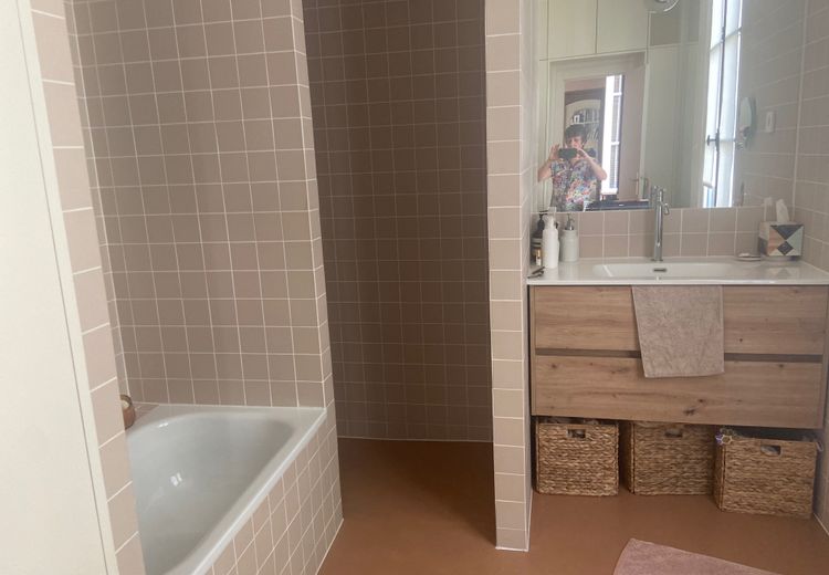 Pictures of Sylvie's house