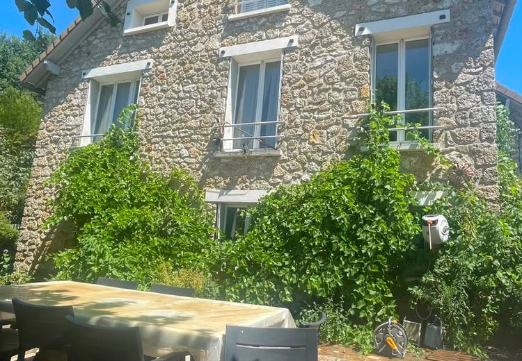 Pictures of Jean's house