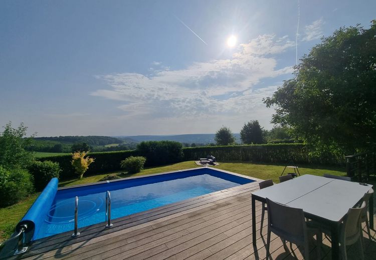 Pictures of Carine F.'s house