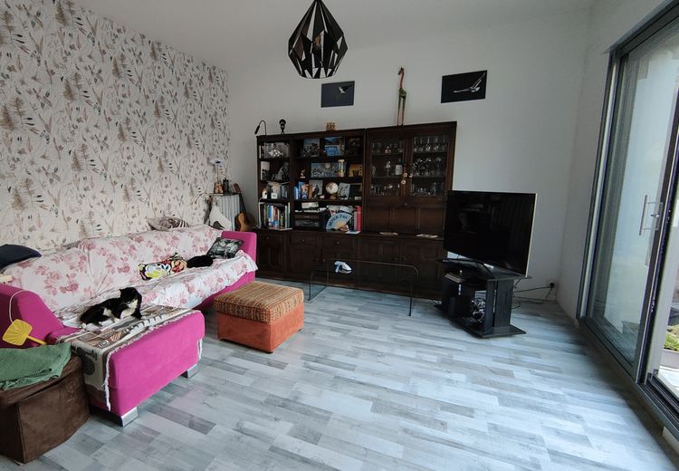 Pictures of Joëlle L.'s house