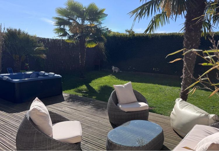 Pictures of Stéphanie R.'s house