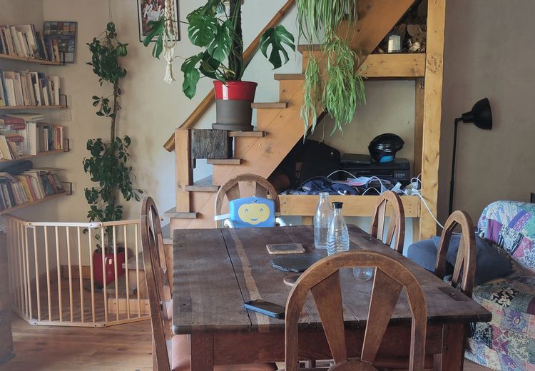 Pictures of Anne L.'s house