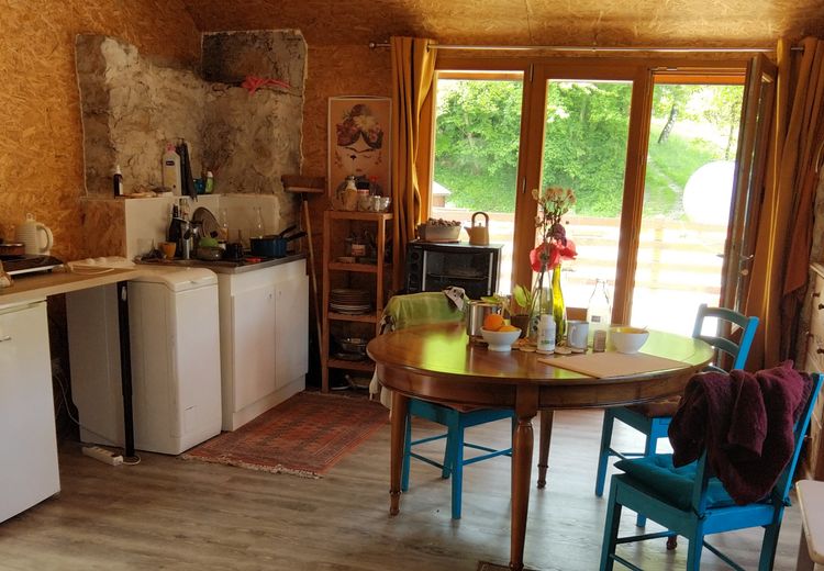 Pictures of Violaine D.'s house