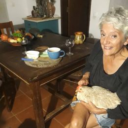 Pictures of Mireille G.'s house