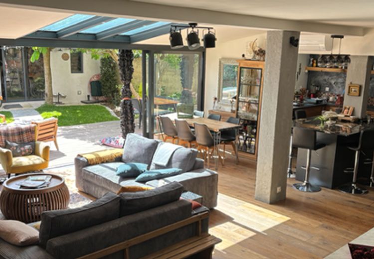 Pictures of Corinne N.'s house