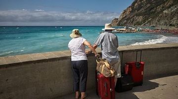 senior-travel.jpg