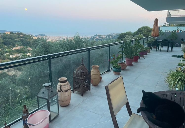 Pictures of Marie-Helene's house