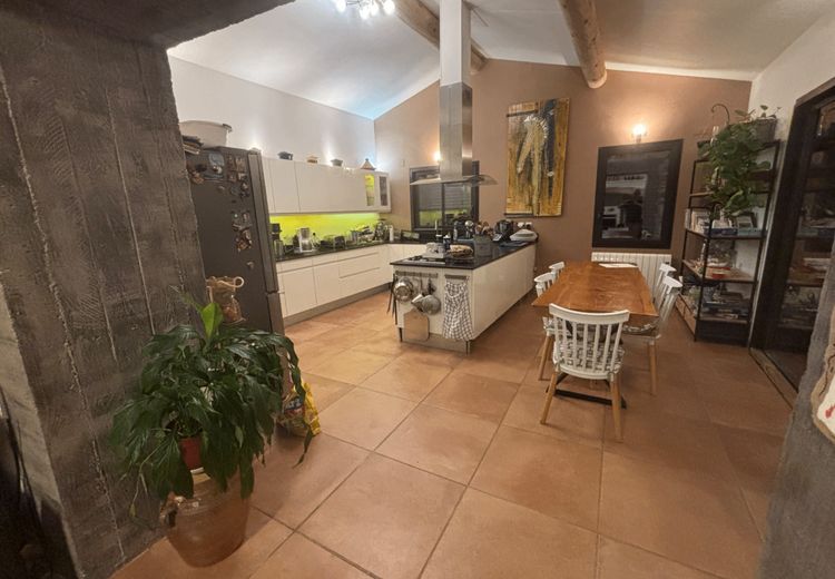 Pictures of Emmanuel D.'s house