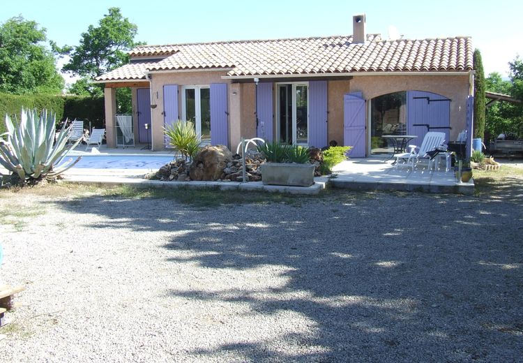 Pictures of ROBERT M.'s house