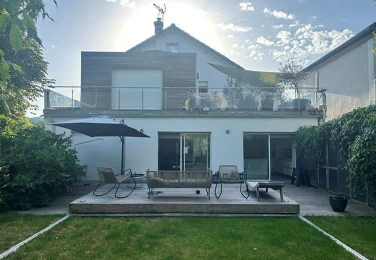 Pictures of François's house