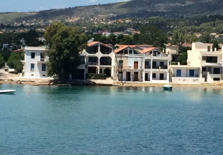 Pictures of Marie Laure E.'s house
