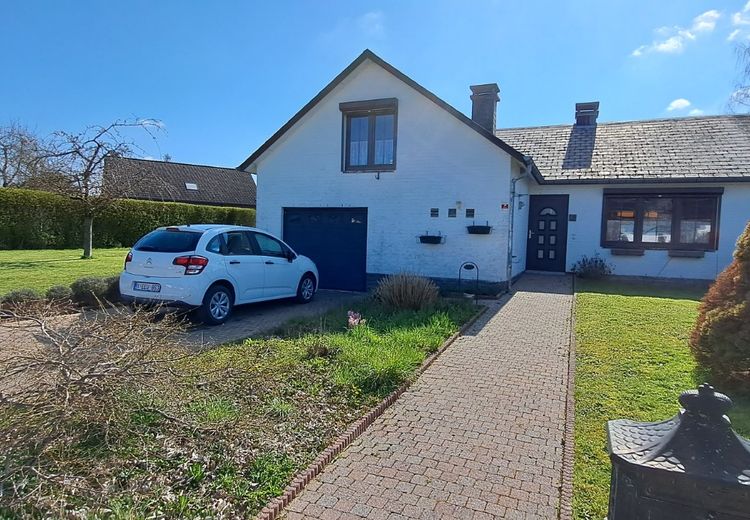 Pictures of Nicolas L.'s house