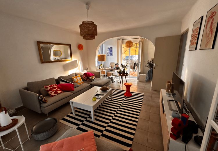 Pictures of Emilie J.'s house
