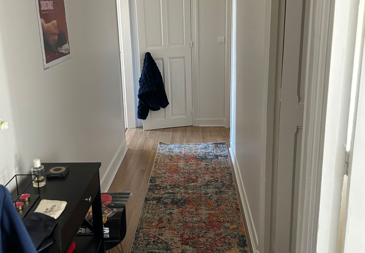 Pictures of Armelle B.'s house