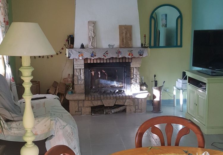 Pictures of Mireille B.'s house