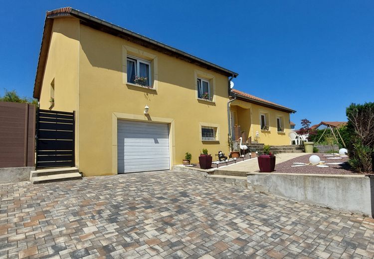 Pictures of SABINE K.'s house