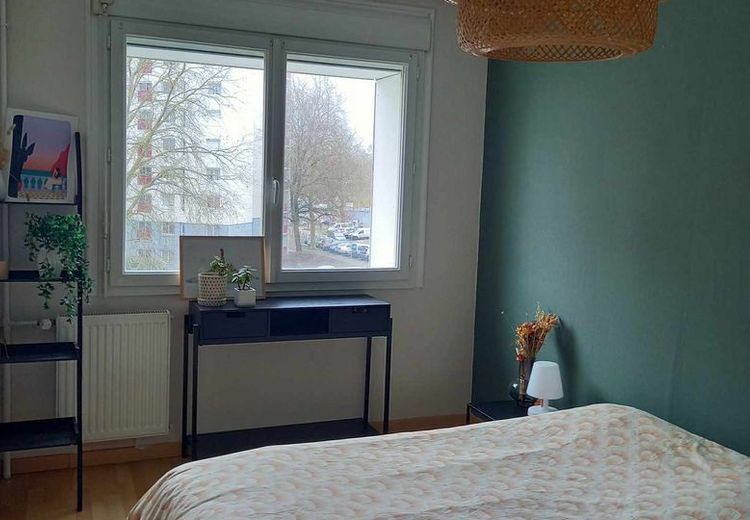 Pictures of Marine R.'s house