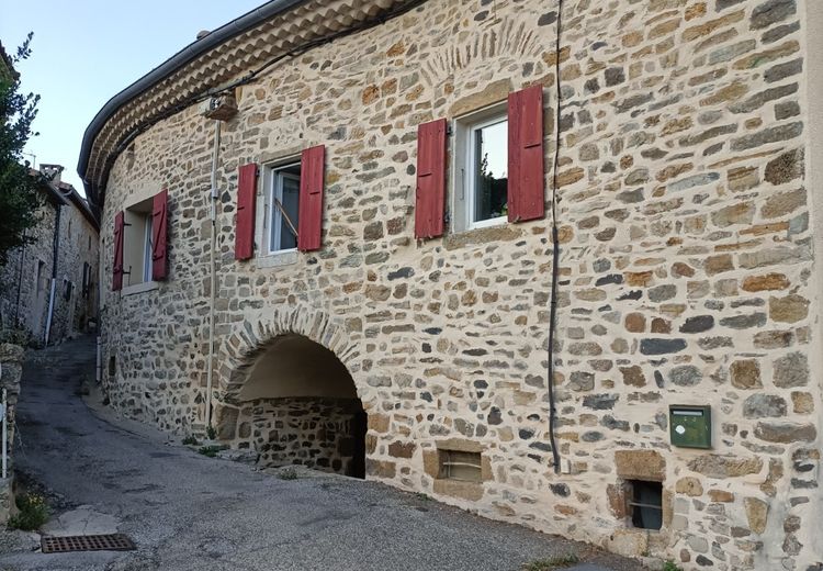 Pictures of Magali et Jean T.'s house