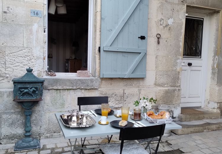 Pictures of Anne-Sophie 's house