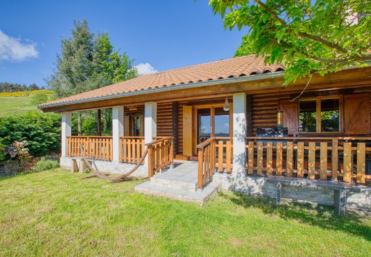 Pictures of Agnes V.'s house