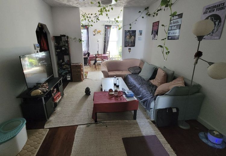 Pictures of Benjamin P.'s house