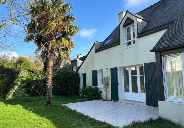 Pictures of Dorothée 's house
