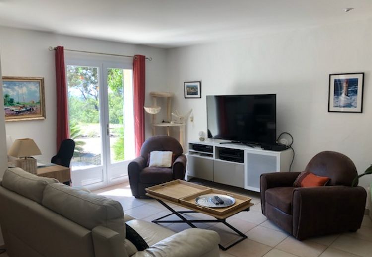 Des photos de la maison de Stéphanie