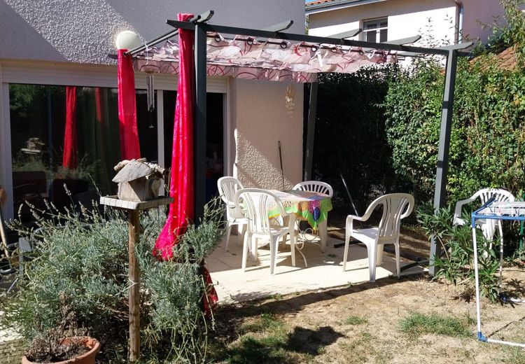 Pictures of Laurence's house
