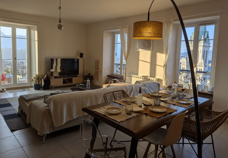 Pictures of Thomas & Lauren's house