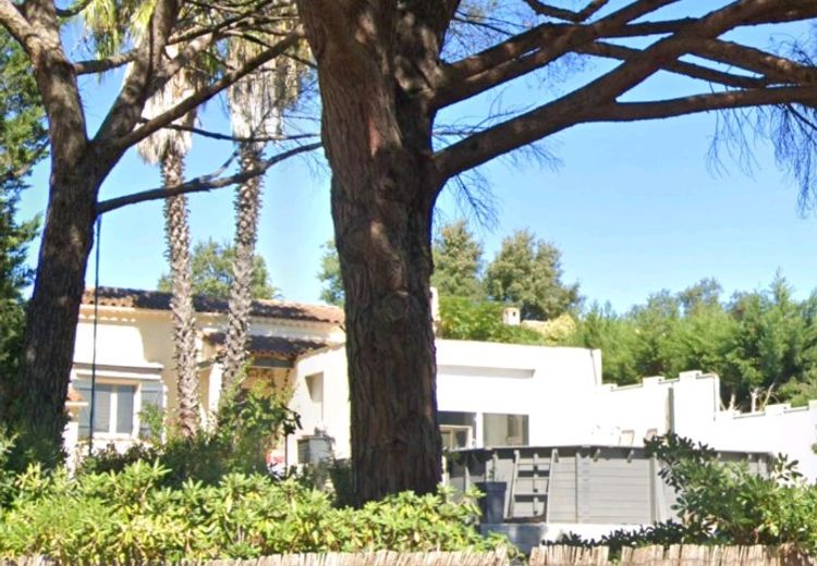 Pictures of Hajna's house
