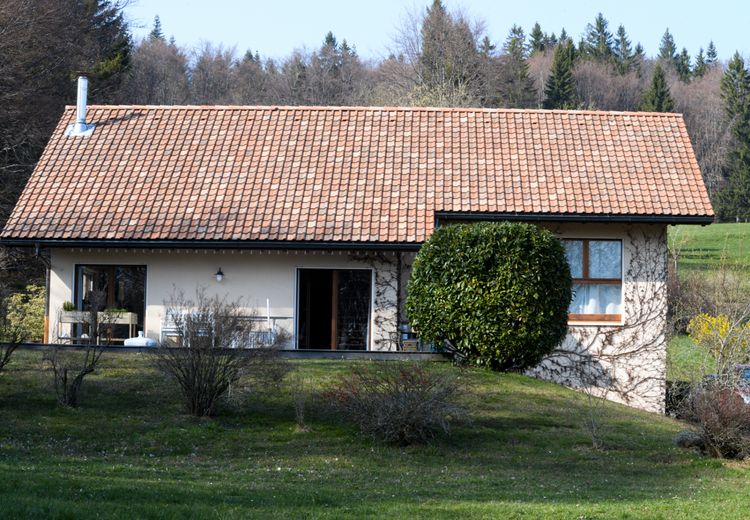 Pictures of Jean-Michel R.'s house