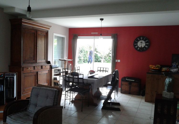 Pictures of ANNE L.'s house