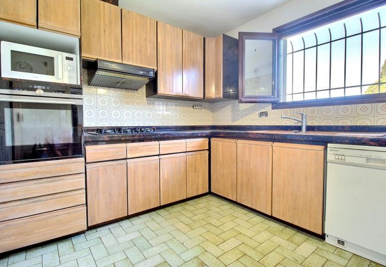 Pictures of Justine P.'s house